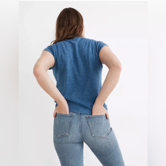 Madewell Indigo Hemp-Cotton V-Neck Muscle Tee Size: Small - Picture 2 of 9